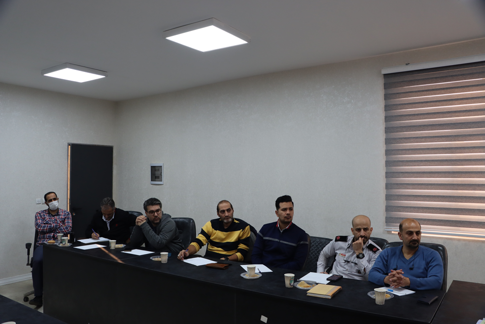 نهمین جلسه هیئت مدیره تعاونی مسکن با رابطین اطلاع رسانی معاونت ها و مناطق عملیاتی سازمان آتش نشانی